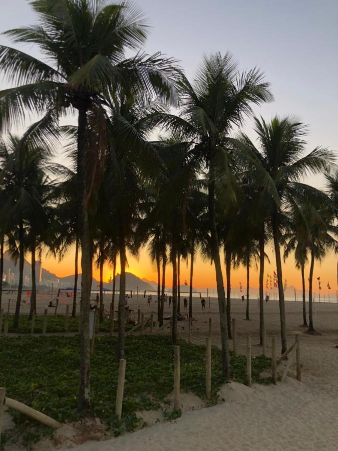 Copa Beach Home - Copacabana Posto 4 Quadra Da Praia Rio de Janeiro Bagian luar foto