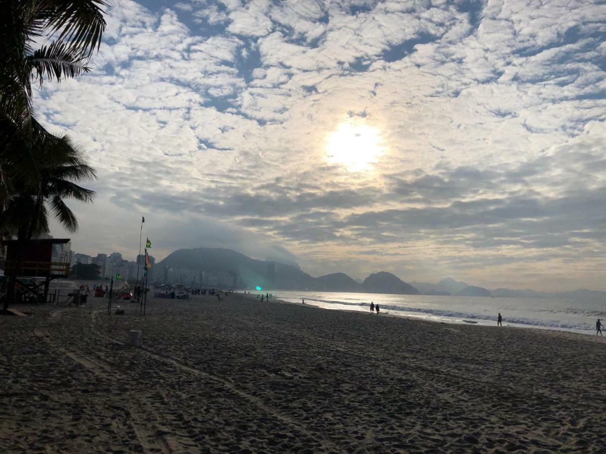 Copa Beach Home - Copacabana Posto 4 Quadra Da Praia Rio de Janeiro Bagian luar foto